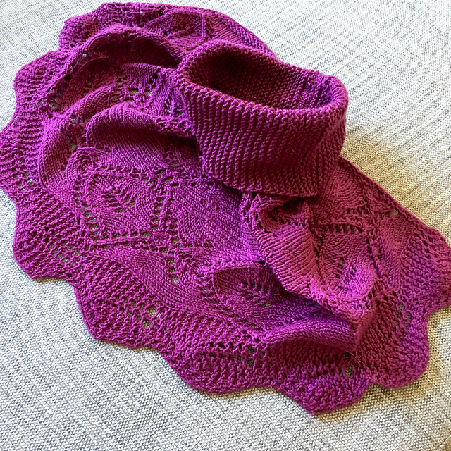Leafy Cowl