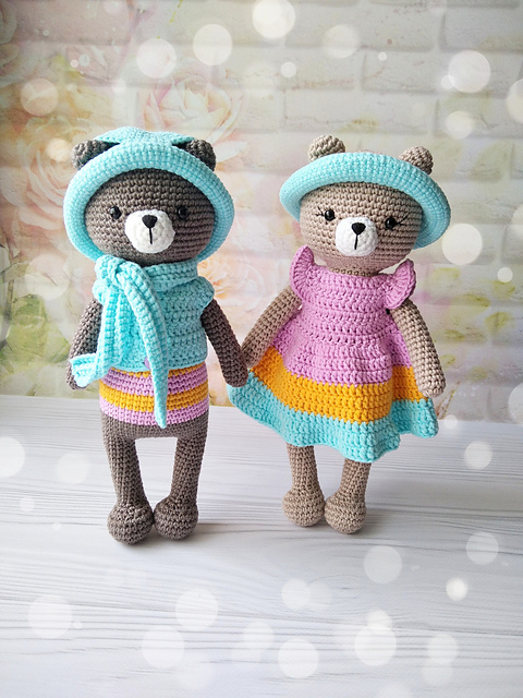 Pair of bears