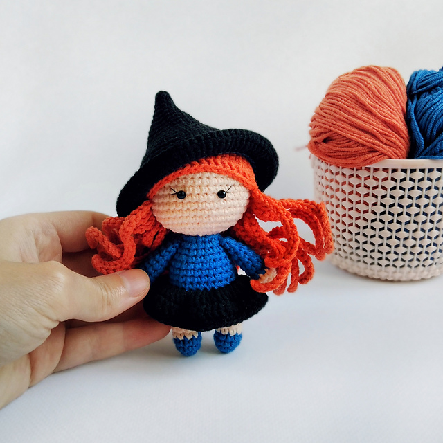 Amigurumi cute little witch