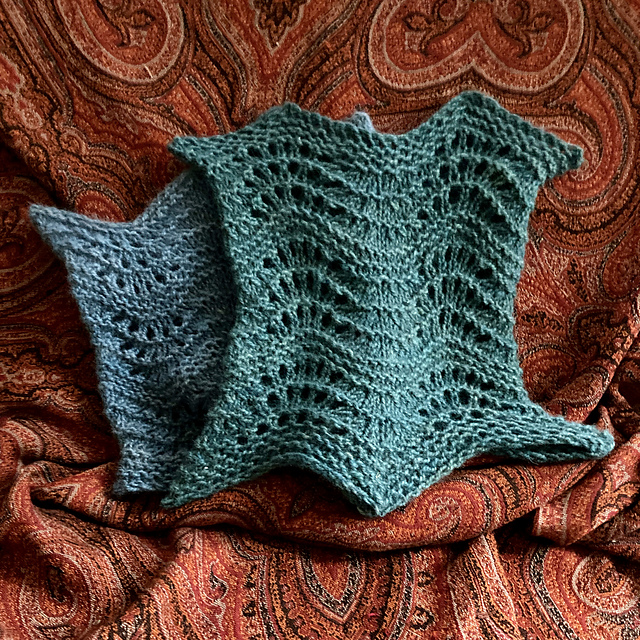 Sukkalanka Cowl