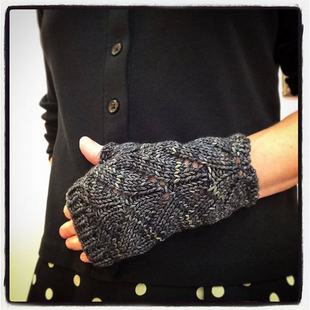 Blossom Mitt