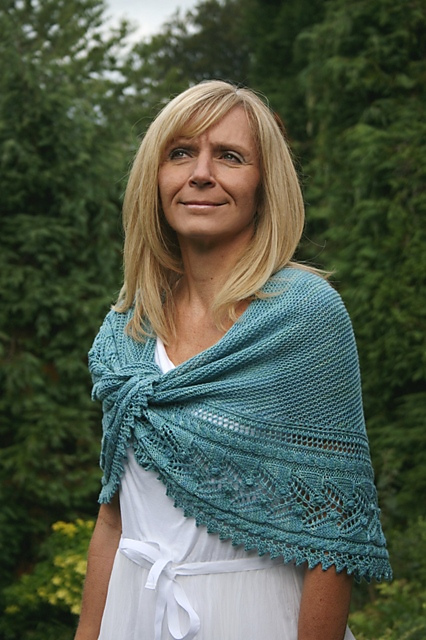 Gwendoline Shawl