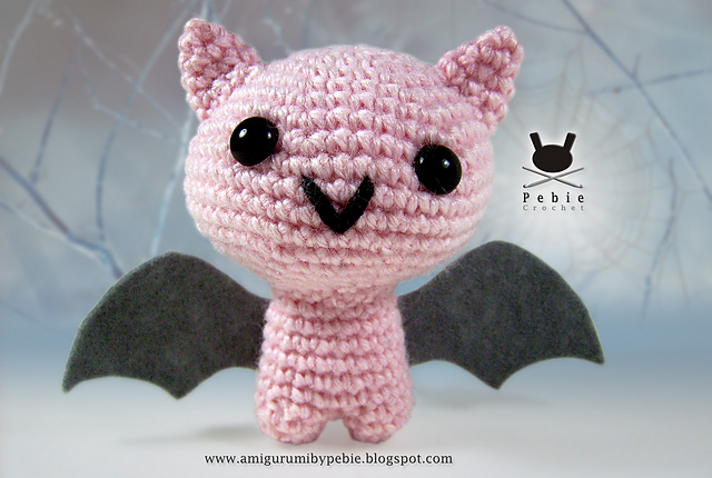 Lusquinho, the bat.