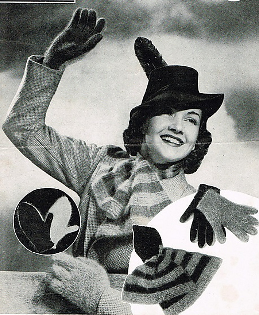 Two-Colour Gloves