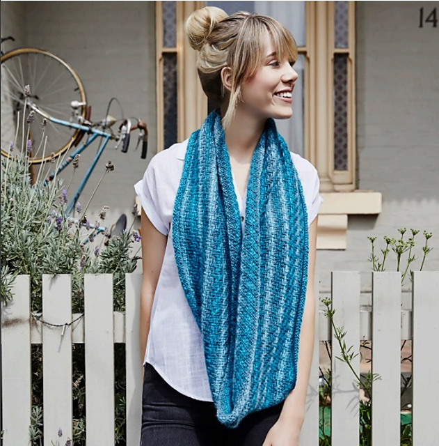 A594 Ladies Coloured Cowl