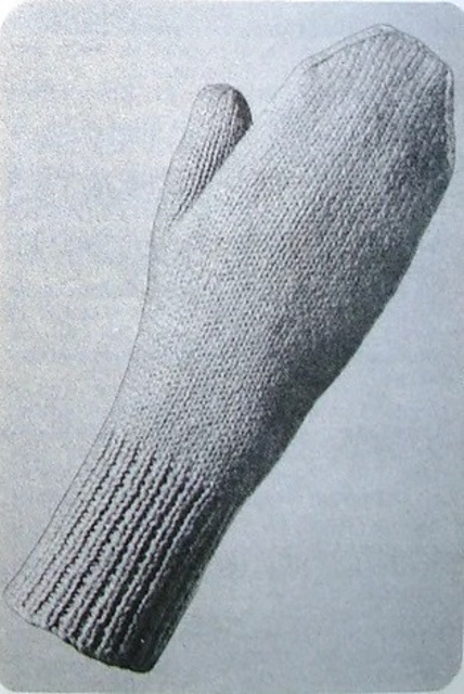 Mitts on 2 needles