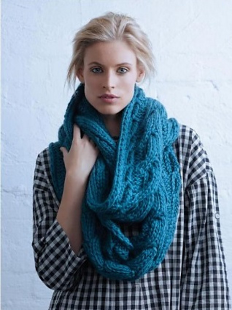 Cabled Cowl