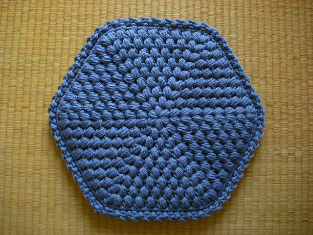 22-24 Cluster Stitch Cushion