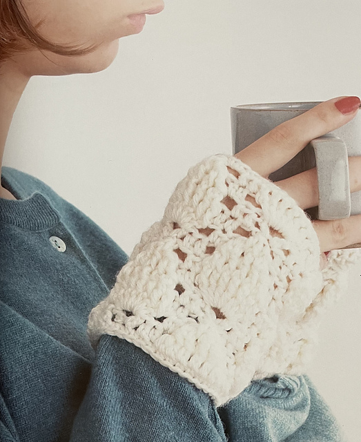 L. Wrist Warmers