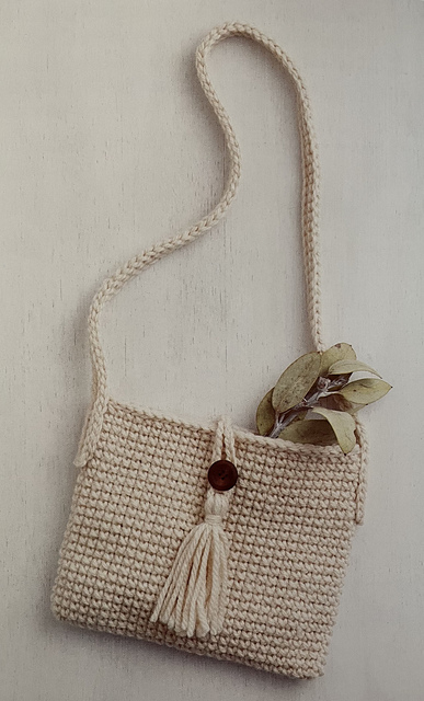 R. Shoulder Bag