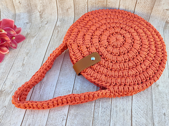 Round Handbag