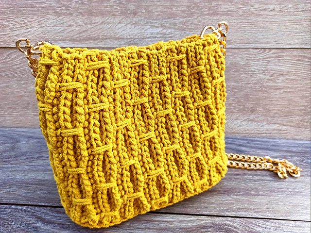 Small crossbody bag