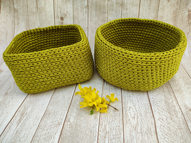Round and square baskets