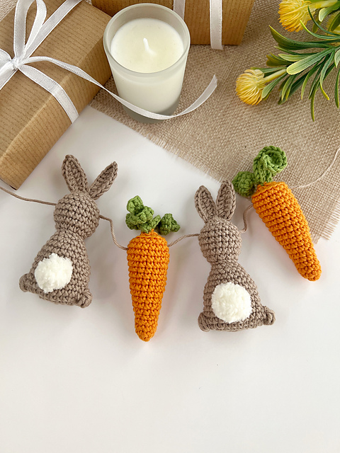 Ravelry: Bunny and carrot Easter garland pattern by Viktoriia Petakh