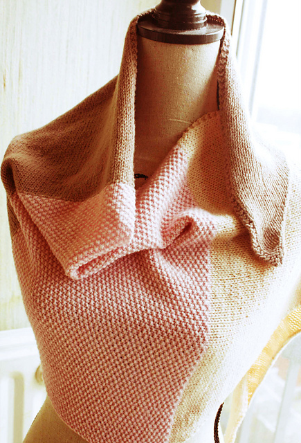 Tricolor shawl