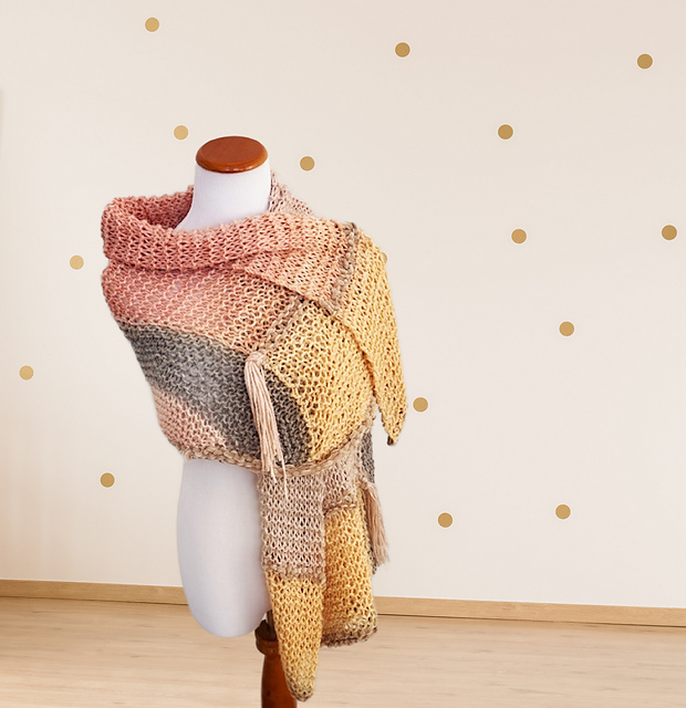 Grainne shawl