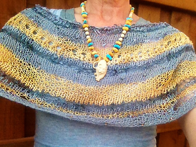 Twist Me Cowl