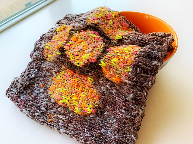 Conceptual flower cowl