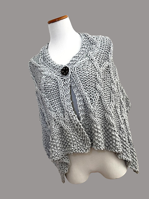 Cable along shawl