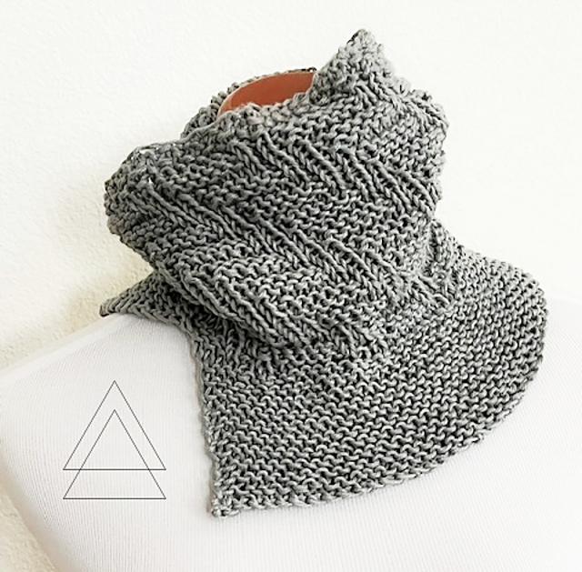Shifting lines cowl