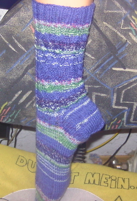 Socken mit Aranmuster