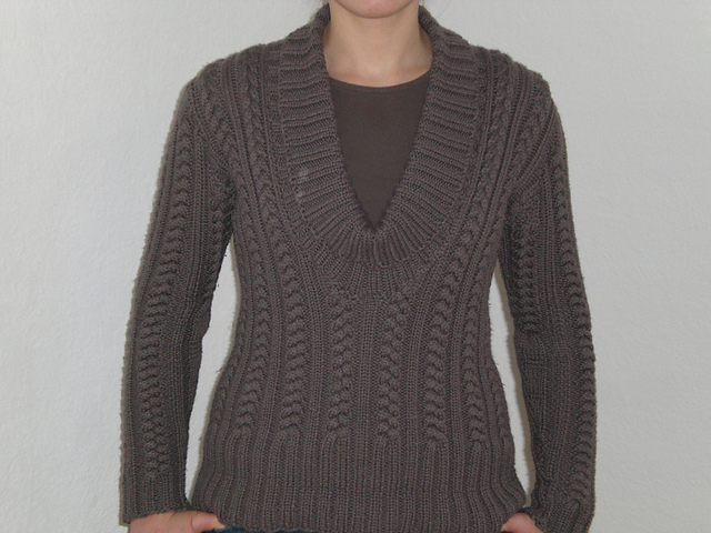 13 Cable Sweater with Low Neck