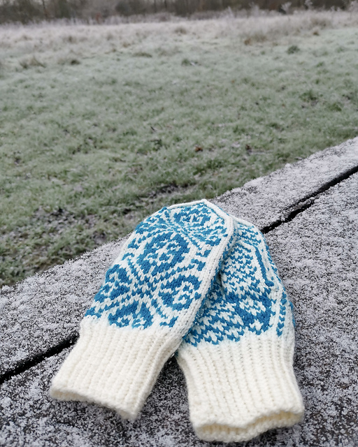 Azulejo Mittens