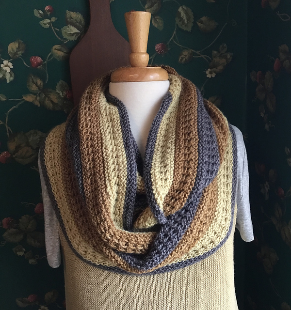Lone Mitten Cowl