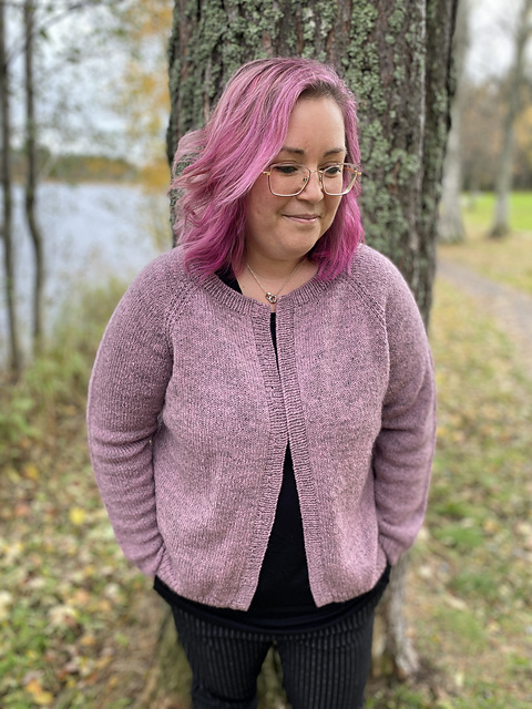 Ravelry: All Year Fling Cardigan pattern by Josefine Åkerström
