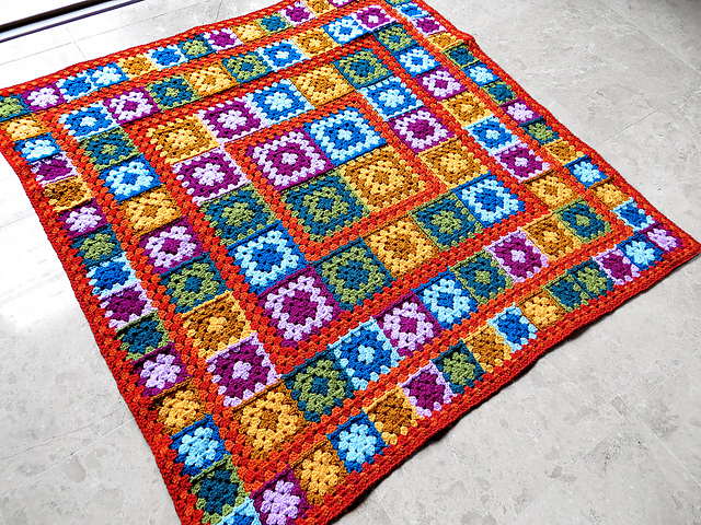 Duotone Blanket