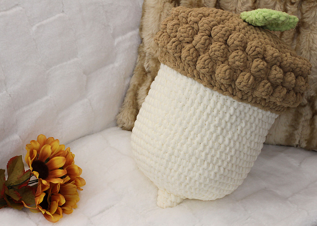Acorn Pillow