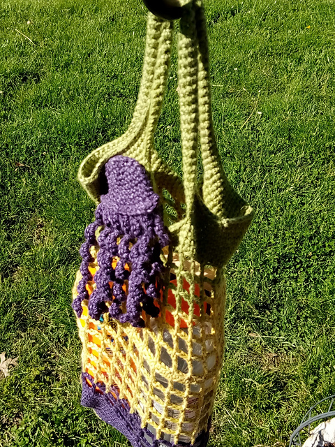 Mini Jellyfish BeachTote