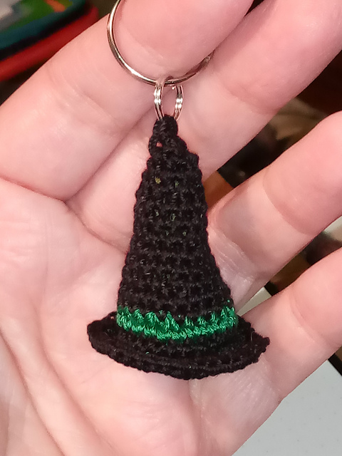 Witch Hat Bobble