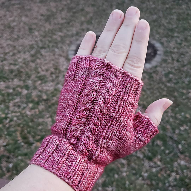 Twisted Mitts