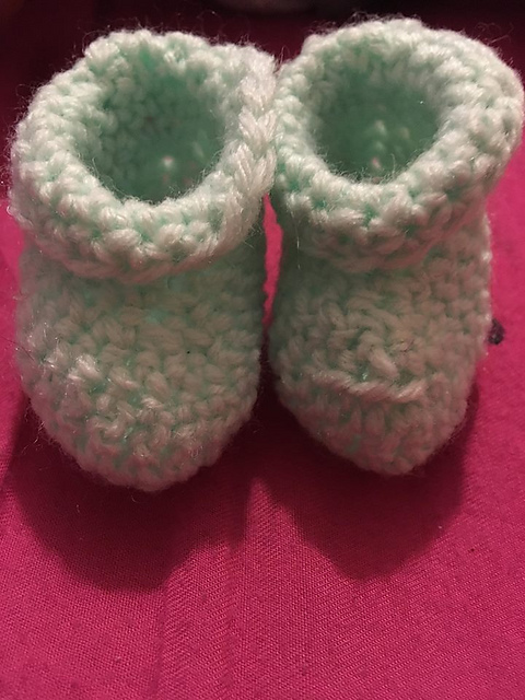 Alice Baby Booties