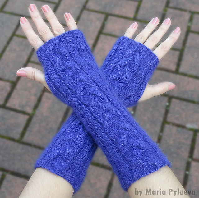 Simple Cable Mittens