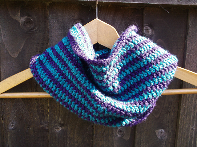 Stripy Snood / Cowl / Neckwarmer