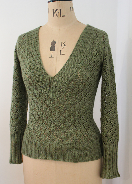 Selene Pullover