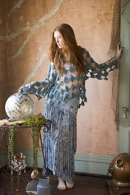 #09 Diamond Motif Pullover