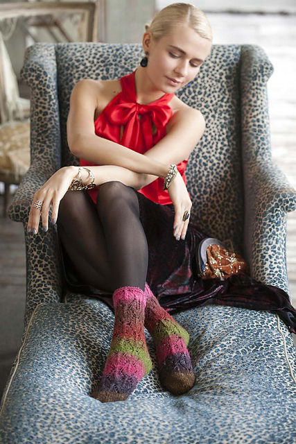 Oak Leaf Lace Socks