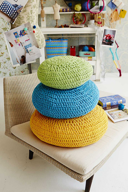CROCHETED POUFS