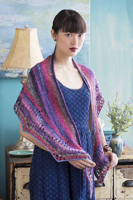 Crescent-Shaped Shawl