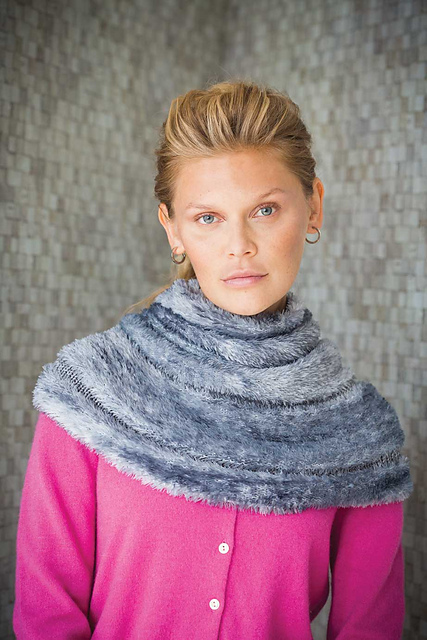 #07 Welted Cowl