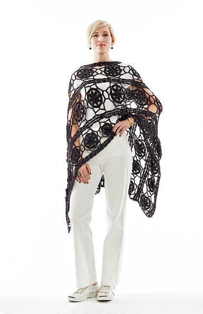#09 Lace Coverup