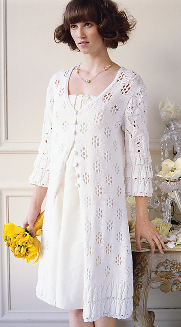 LONG POINTELLE COAT