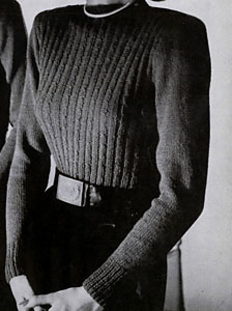 Classic Pullover No. 5204