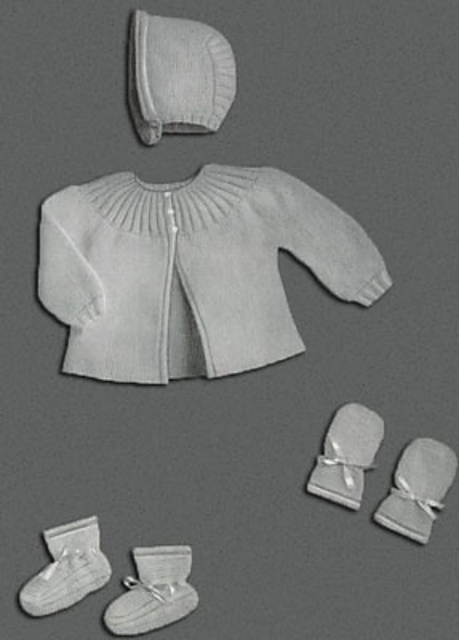 Baby Set in Quaker Stitch