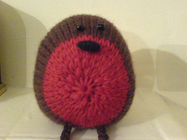 Ravelry: Robbie Robin pattern by Anne Makepeace