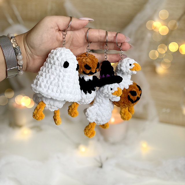 Spooky Goose Keychain