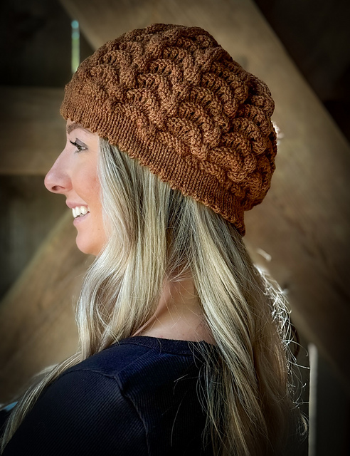 B193 Fan Shell Hat